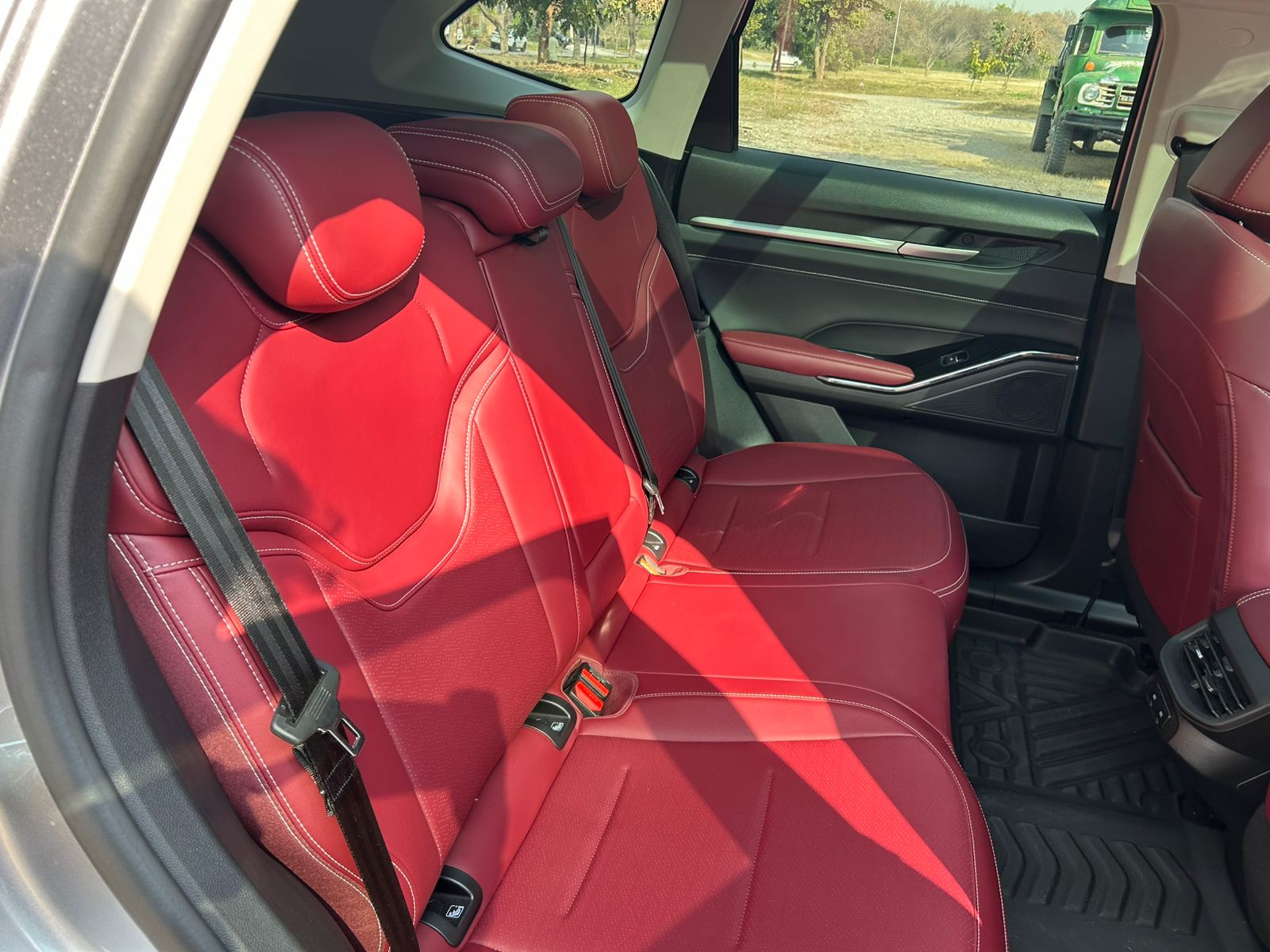 1c8972c5-54d3-44fb-9bd8-02d483a13f3e